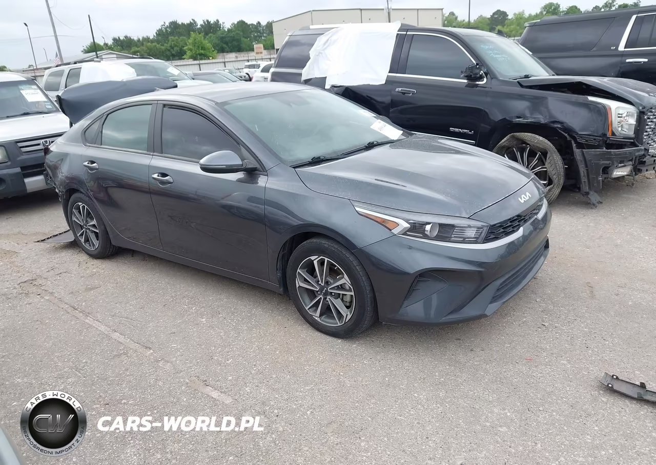 2023 Kia Forte Lxs – zdjęcie 1 z 16