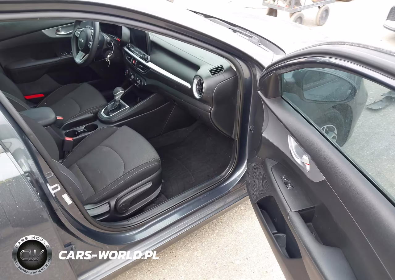 2023 Kia Forte Lxs VIN:3KPF24AD4PE578827 - 5