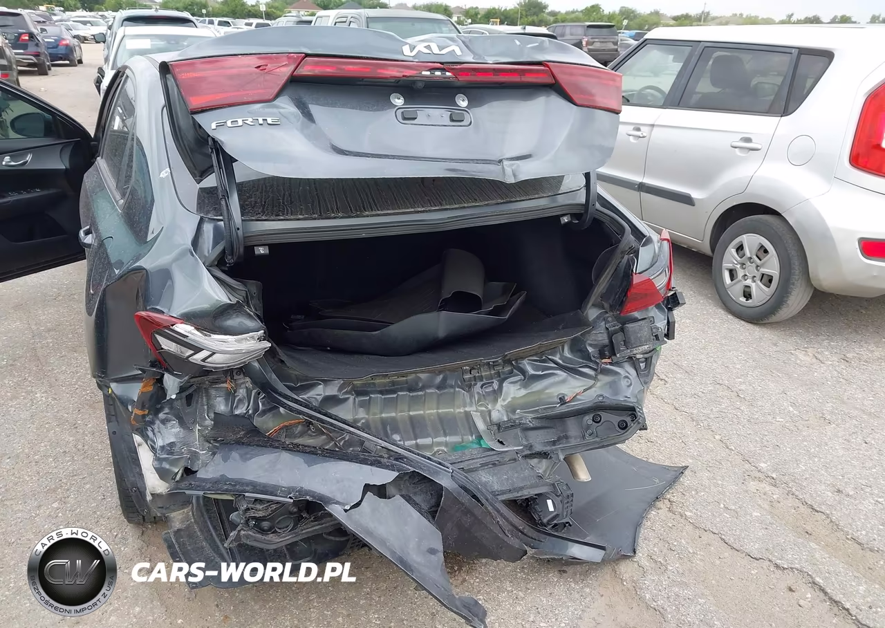 2023 Kia Forte Lxs VIN:3KPF24AD4PE578827 - 6