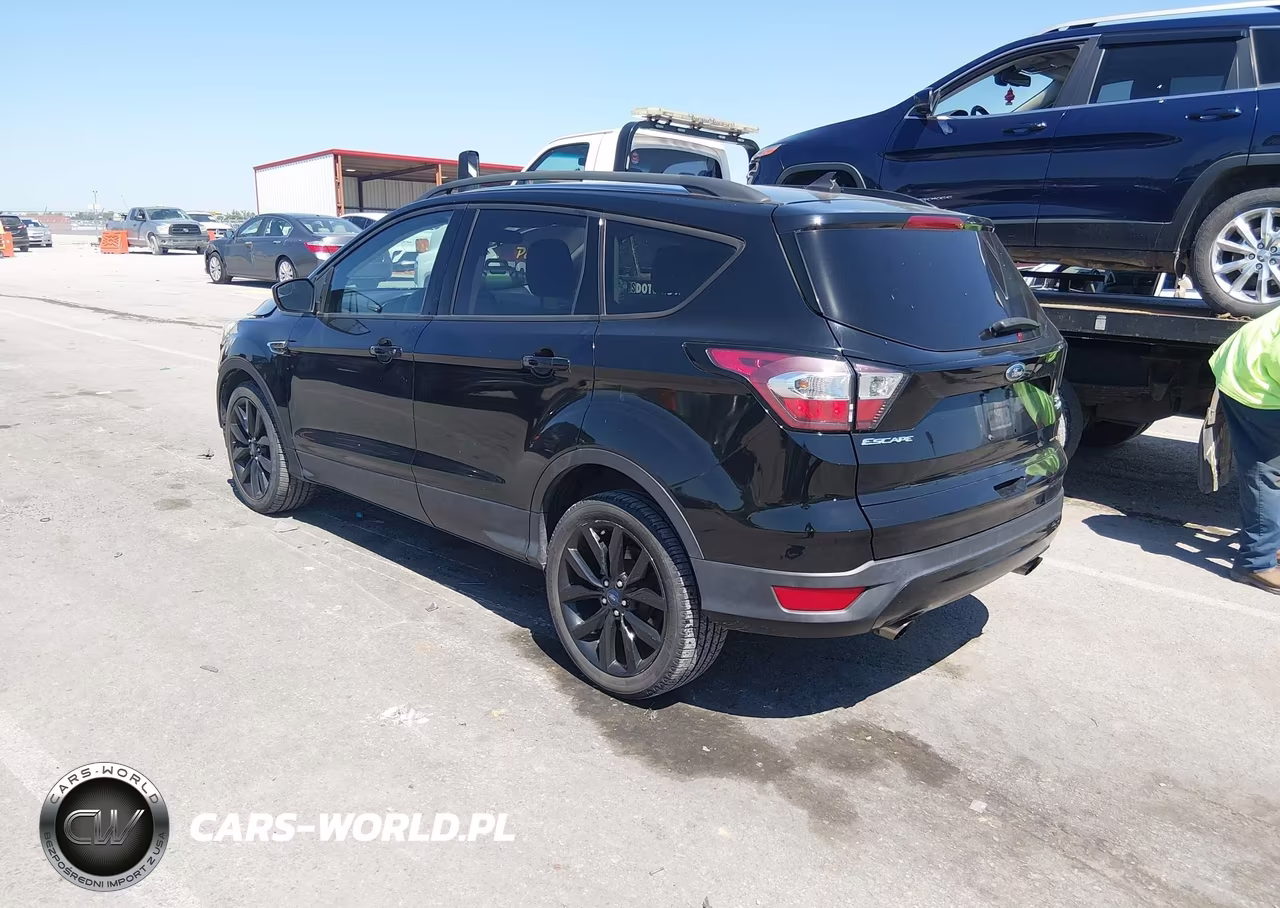 2018 Ford Escape Se VIN:1FMCU0GD5JUD54449 - 3