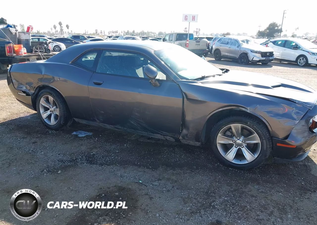2017 Dodge Challenger Sxt VIN:2C3CDZAG5HH629184 - 6