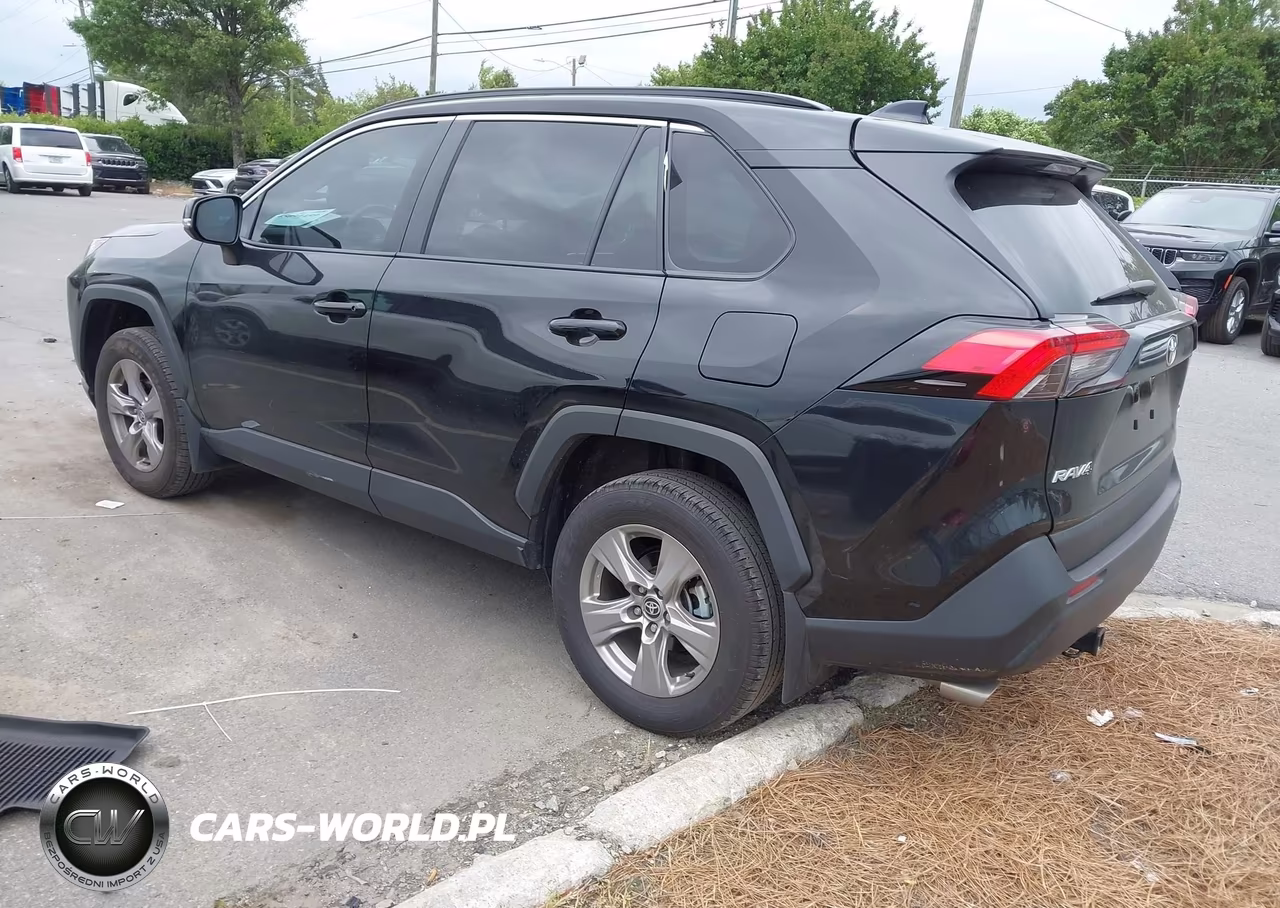 2025 Toyota Rav4 Xle VIN:2T3W1RFV8SC329544 - 3