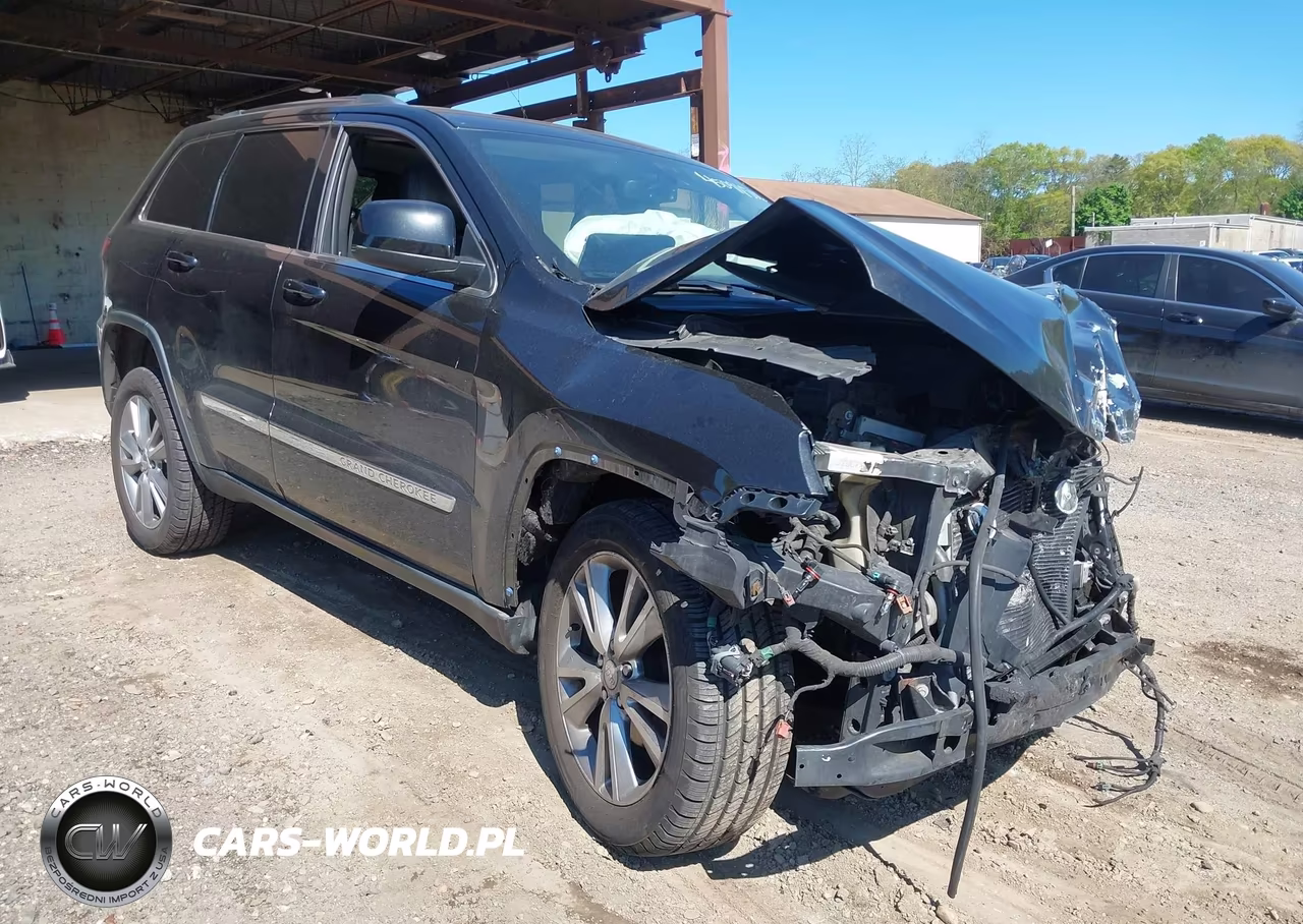 2013 Jeep Grand Cherokee Laredo – zdjęcie 1 z 16