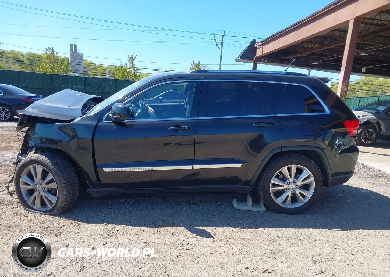 2013 Jeep Grand Cherokee Laredo VIN:1C4RJFAT0DC503788 - 14