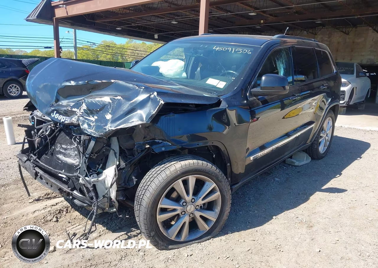 2013 Jeep Grand Cherokee Laredo VIN:1C4RJFAT0DC503788 - 2