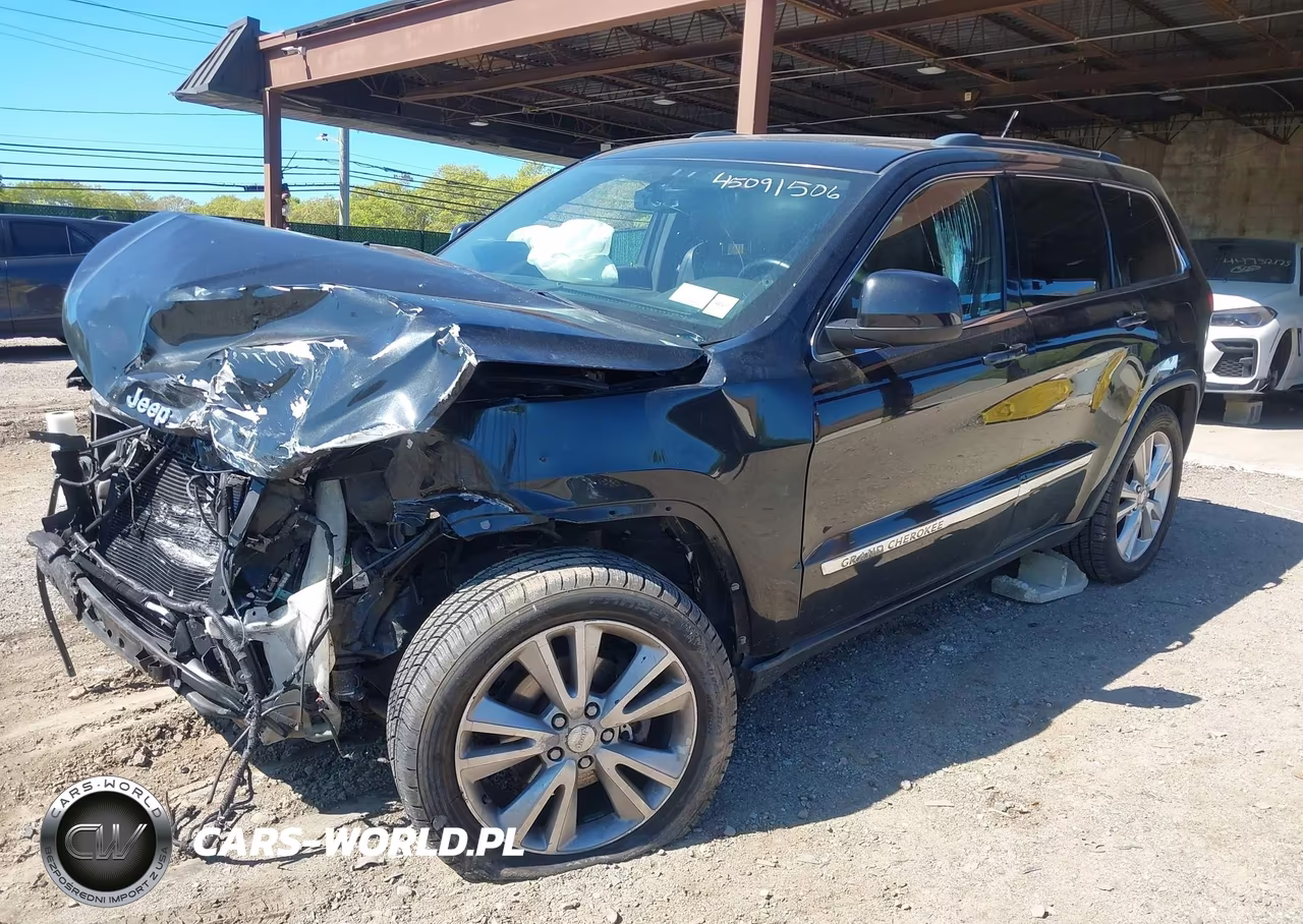 2013 Jeep Grand Cherokee Laredo VIN:1C4RJFAT0DC503788 - 6