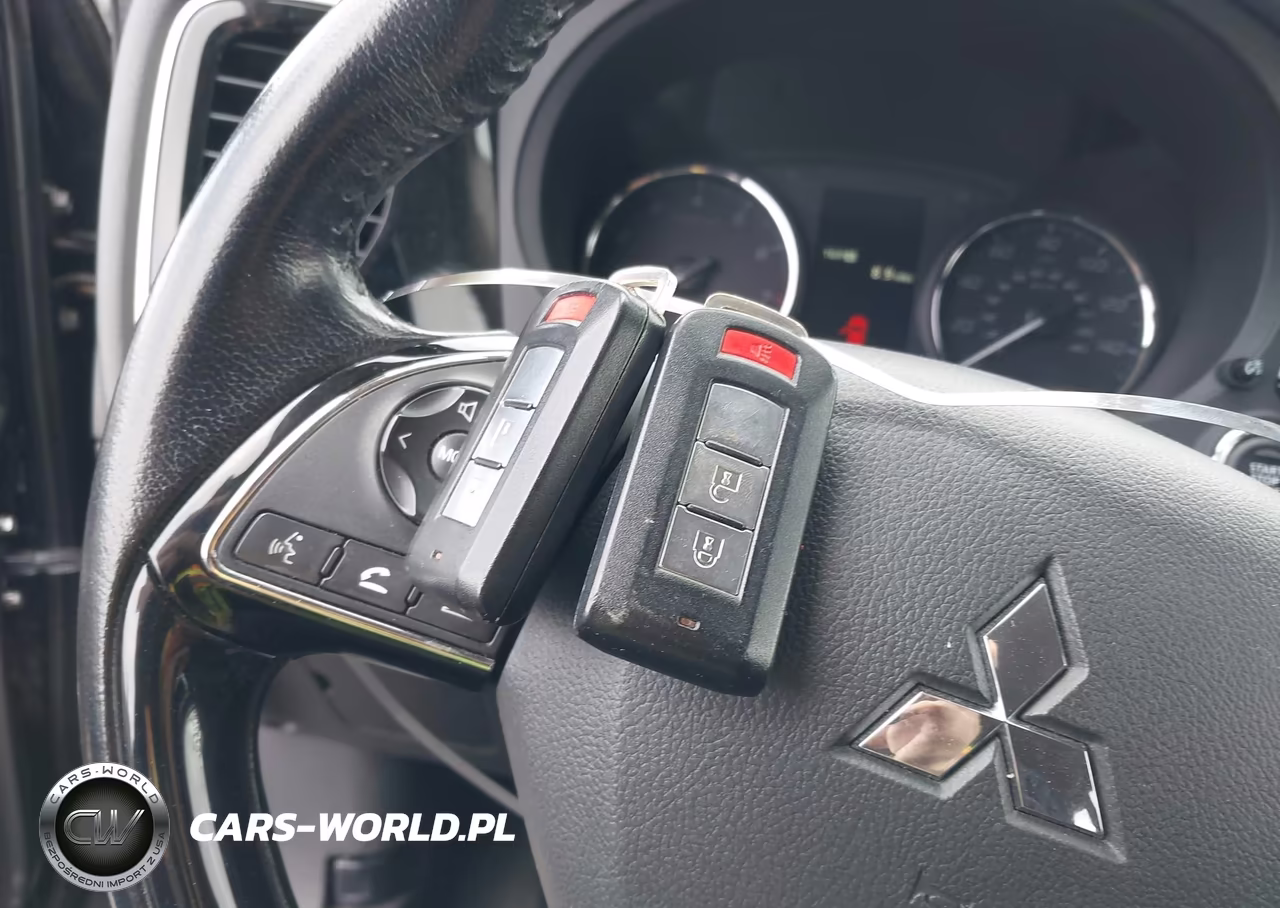 2016 Mitsubishi Outlander Se VIN:JA4AD3A30GZ001104 - 11