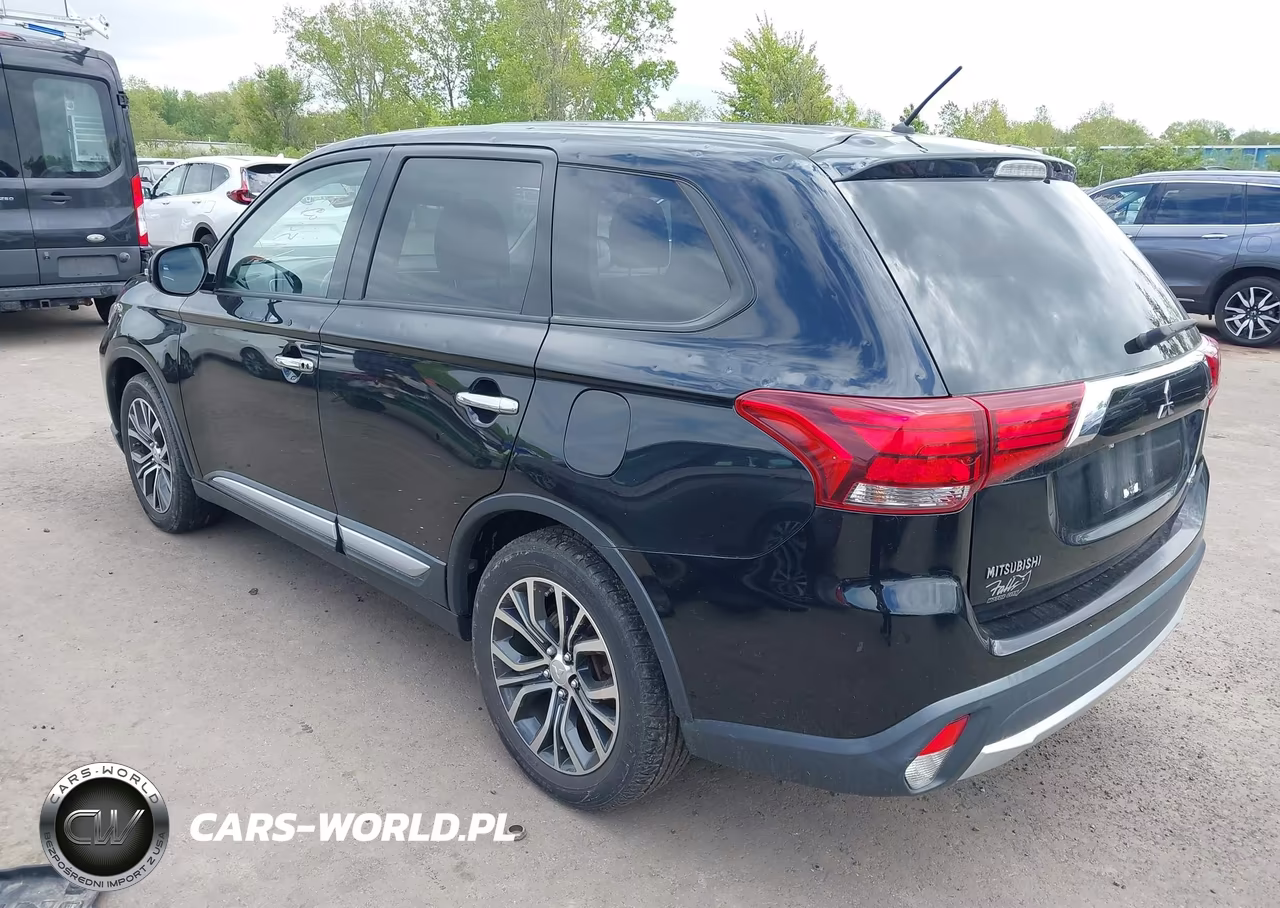 2016 Mitsubishi Outlander Se VIN:JA4AD3A30GZ001104 - 3