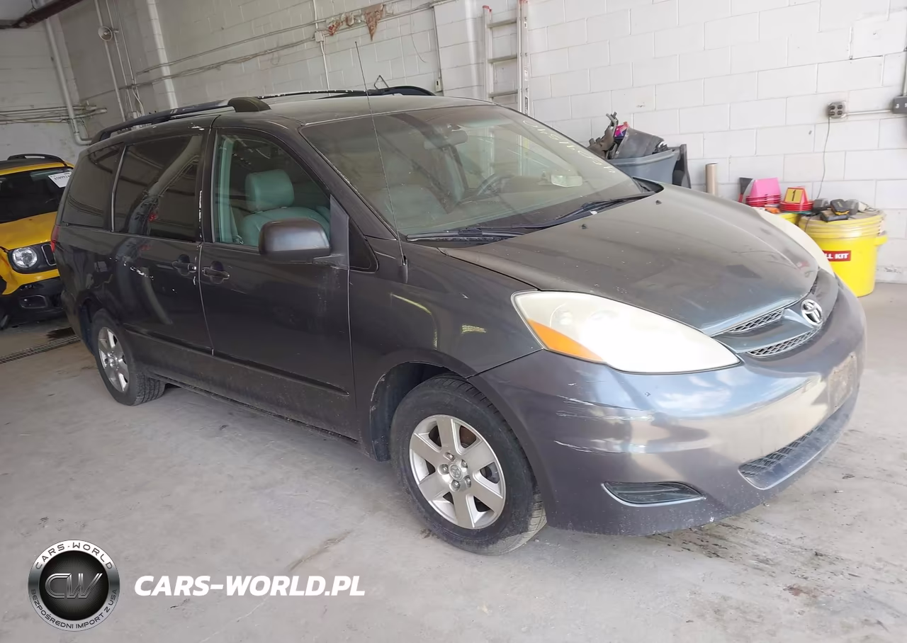2008 Toyota Sienna Le – zdjęcie 1 z 11