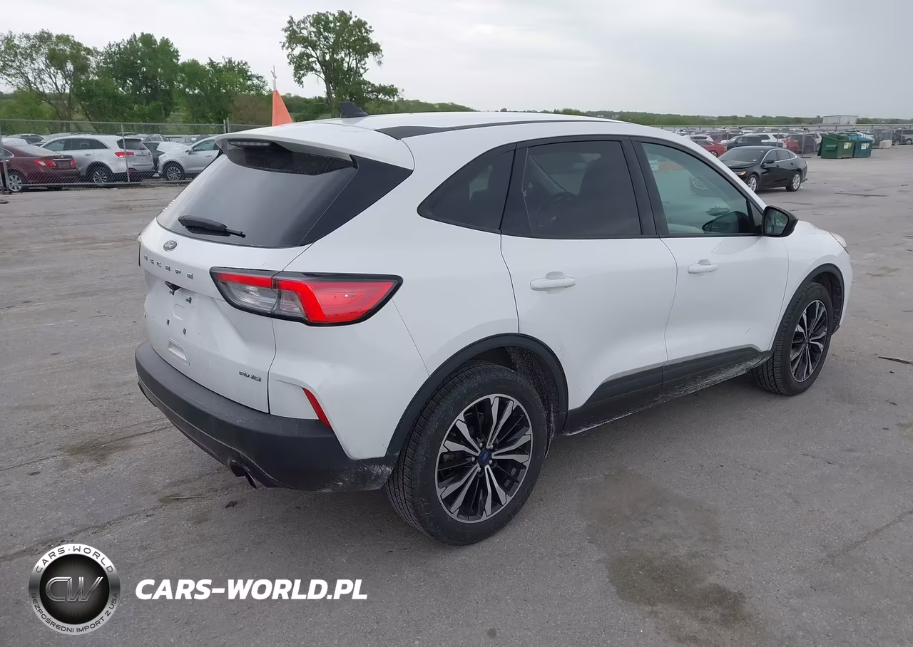 2022 Ford Escape Se VIN:1FMCU9G66NUB17352 - 4