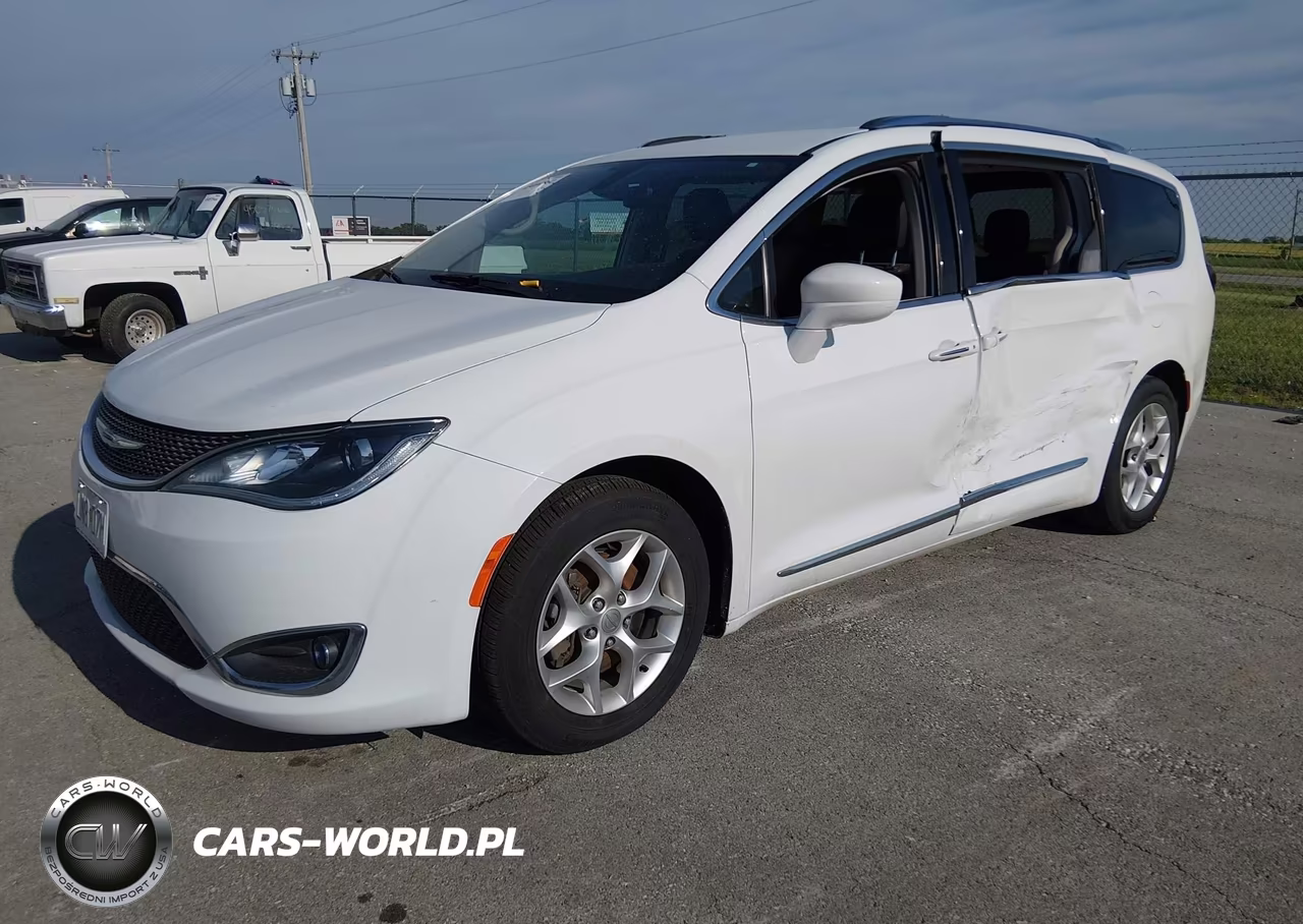 2020 Chrysler Pacifica Touring L VIN:2C4RC1BG6LR115744 - 2