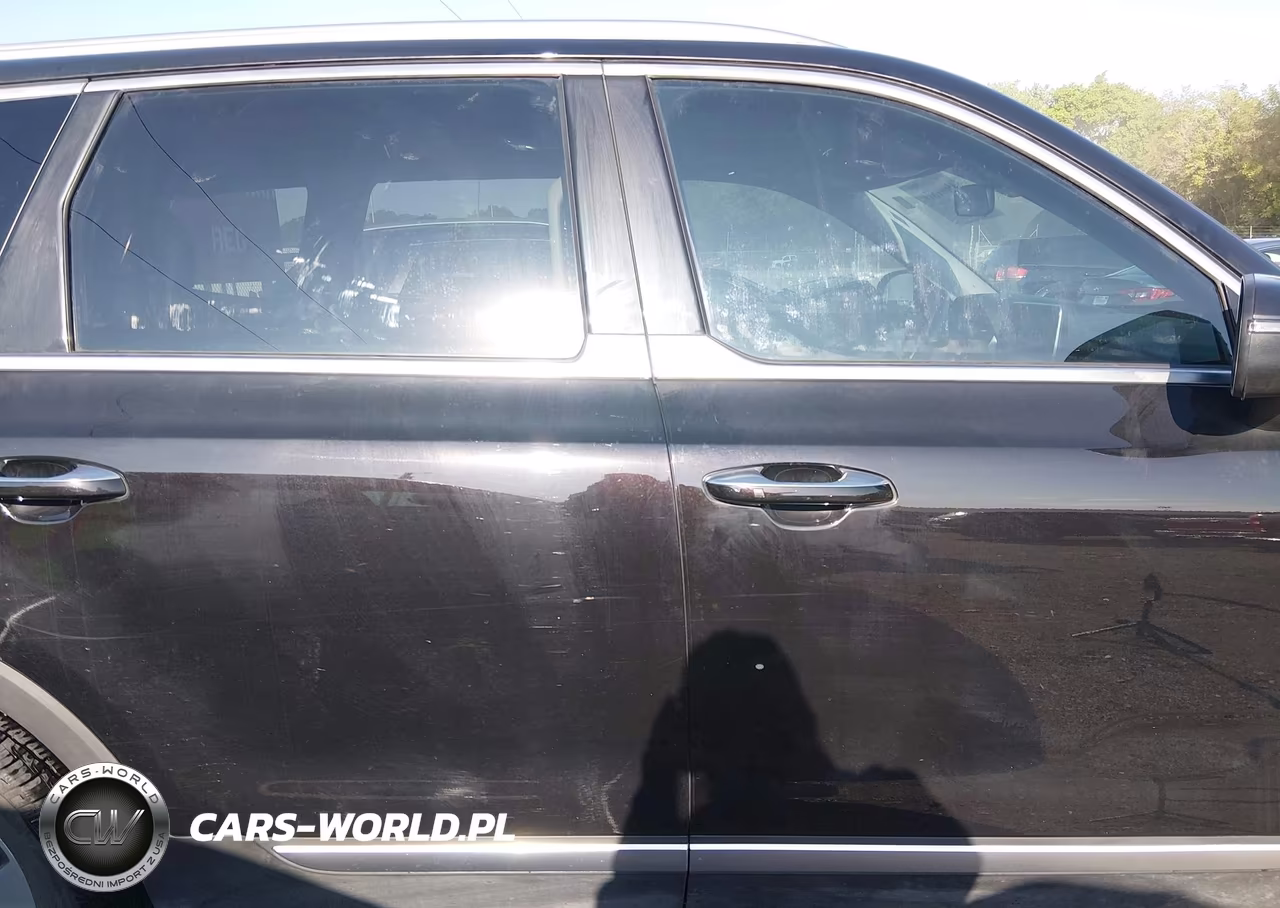 2022 Kia Telluride S VIN:5XYP64HC8NG229062 - 13