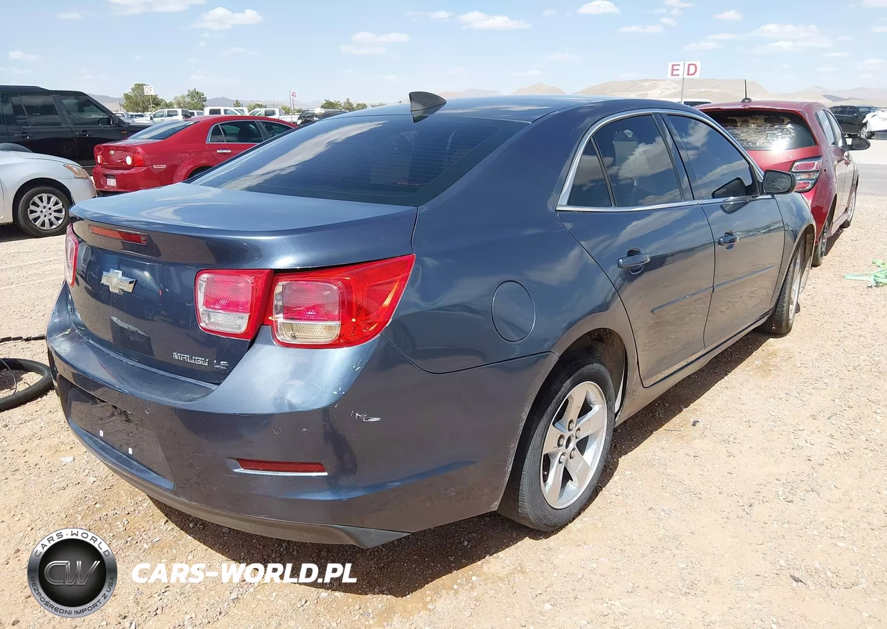 2015 Chevrolet Malibu Ls VIN:1G11B5SL4FF223823 - 4