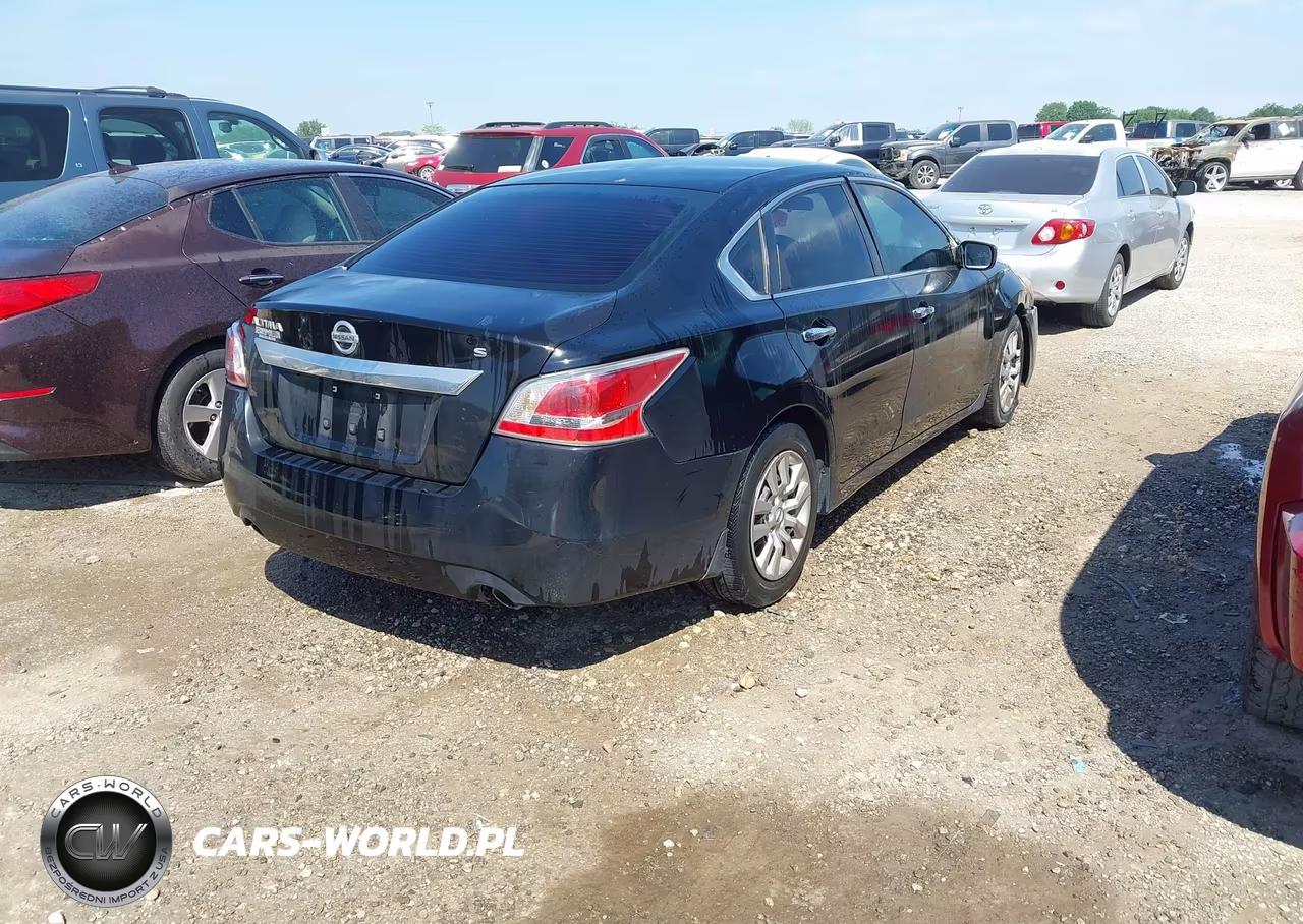 2015 Nissan Altima 2.5 S VIN:1N4AL3AP2FC290618 - 4
