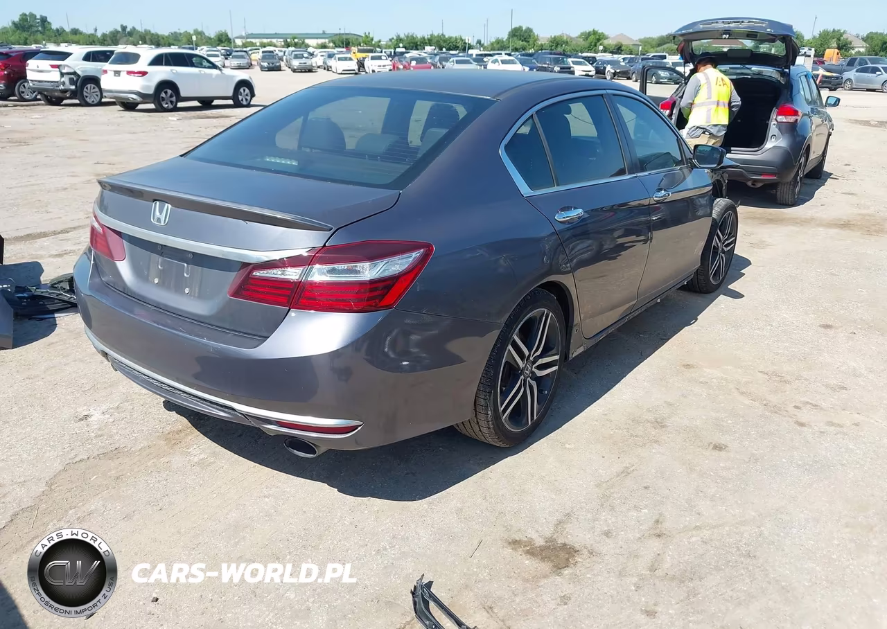 2017 Honda Accord Sport VIN:1HGCR2F5XHA222716 - 4