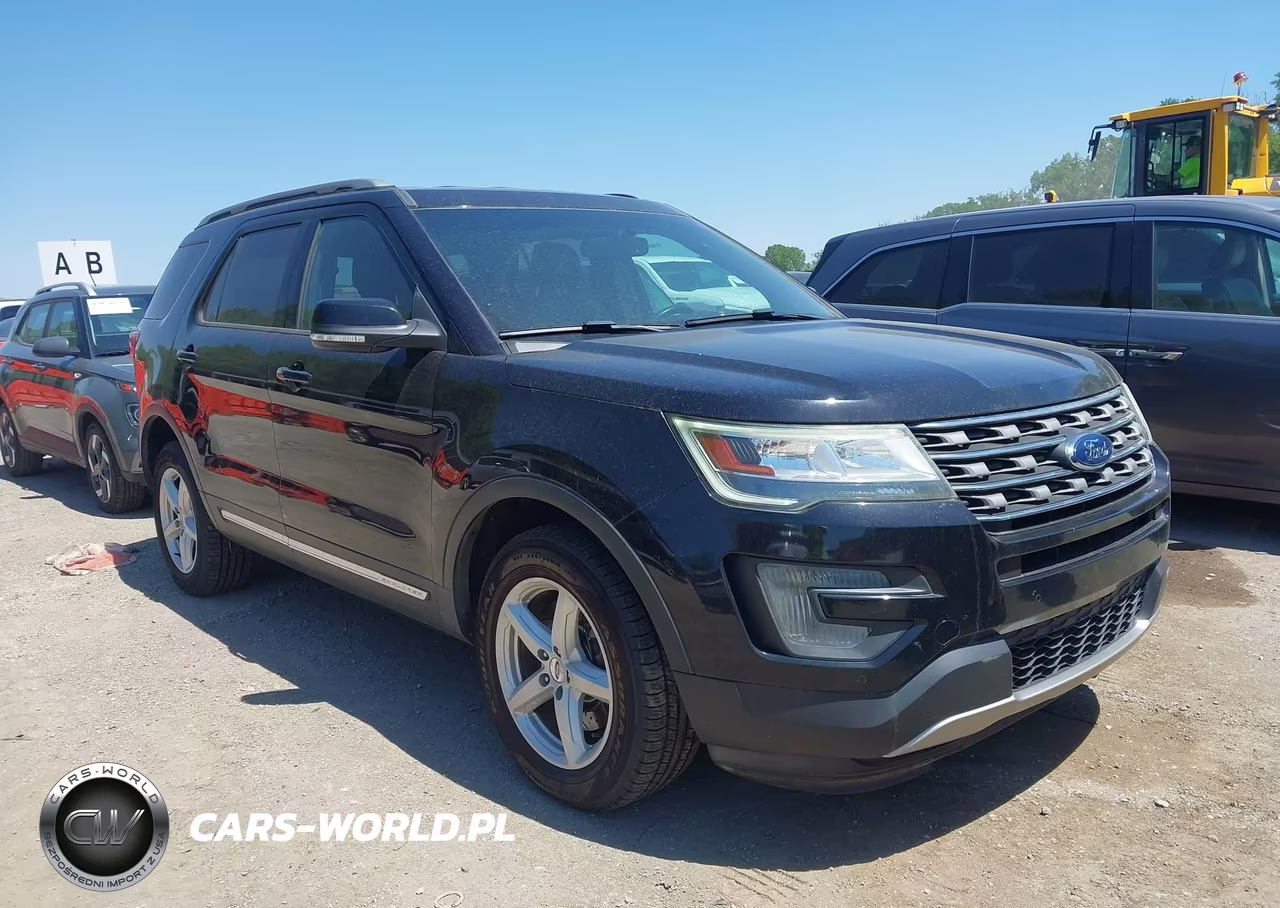 Główne zdjęcie 2016 Ford Explorer Xlt