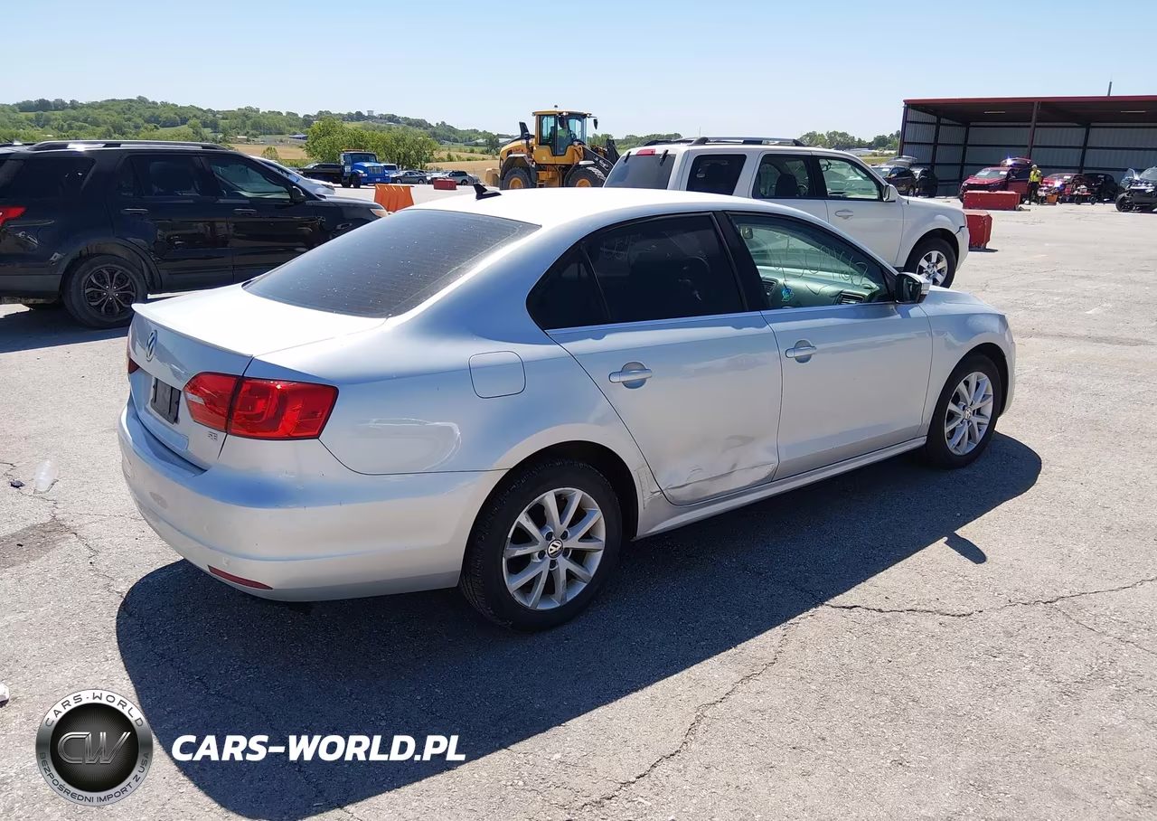 2014 Volkswagen Jetta 1.8T Se VIN:3VWD17AJ7EM271217 - 4