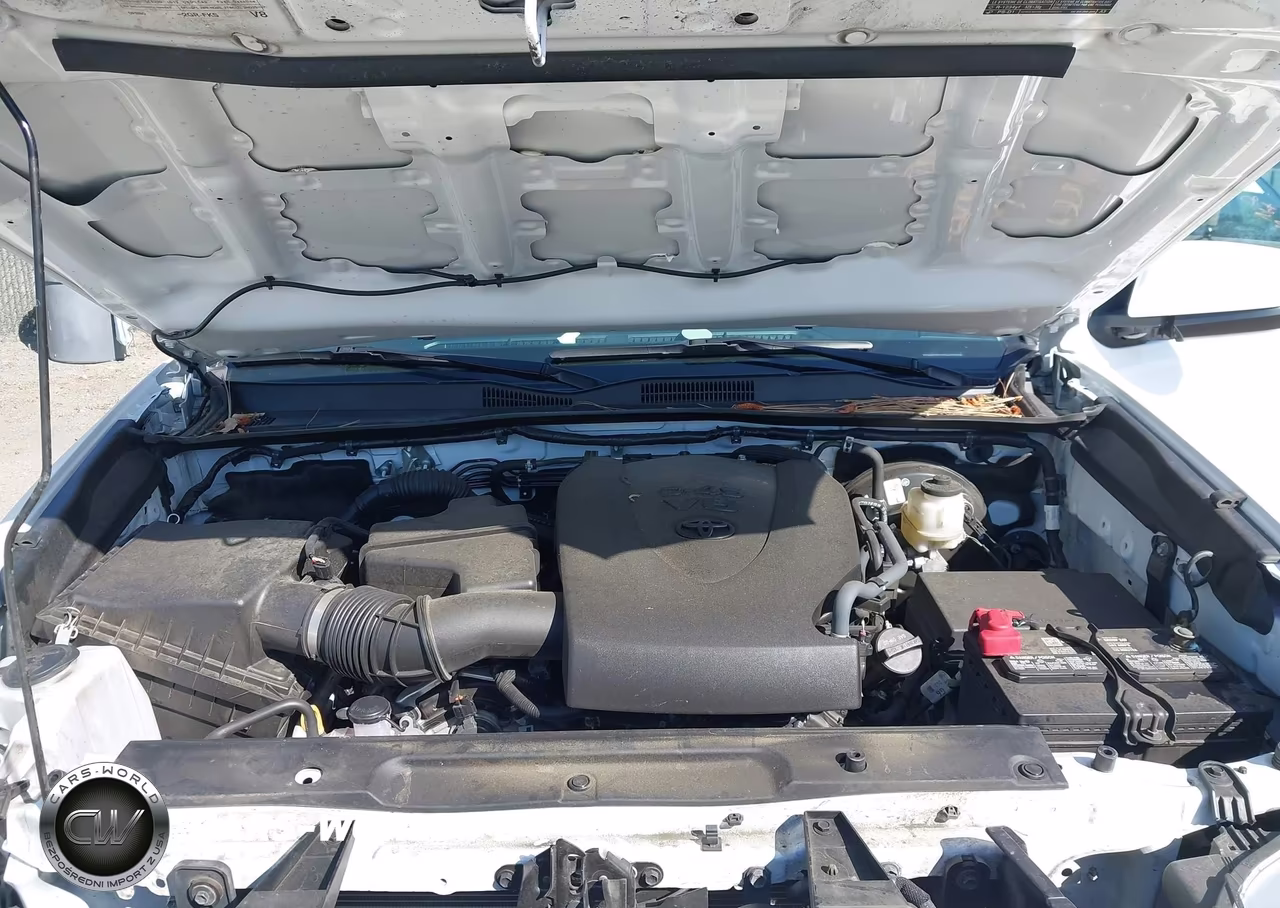 2023 Toyota Tacoma Sr5 V6 VIN:3TMCZ5AN2PM584547 - 10
