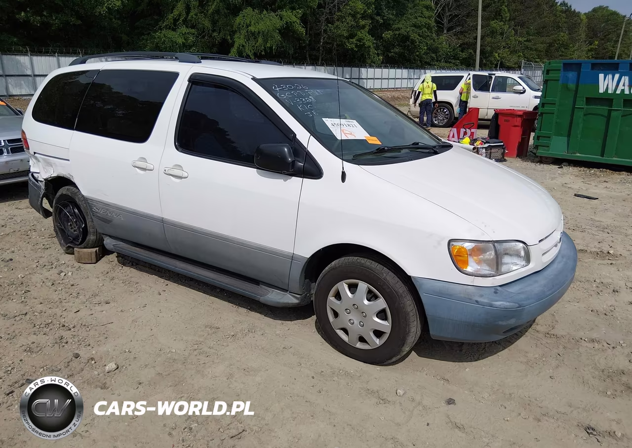 2000 Toyota Sienna Le