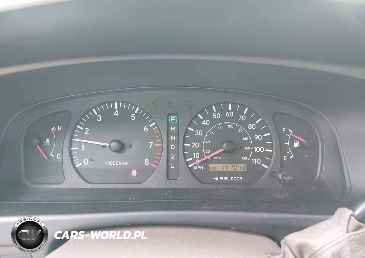 2000 Toyota Sienna Le VIN:4T3ZF13C8YU193328 - 7