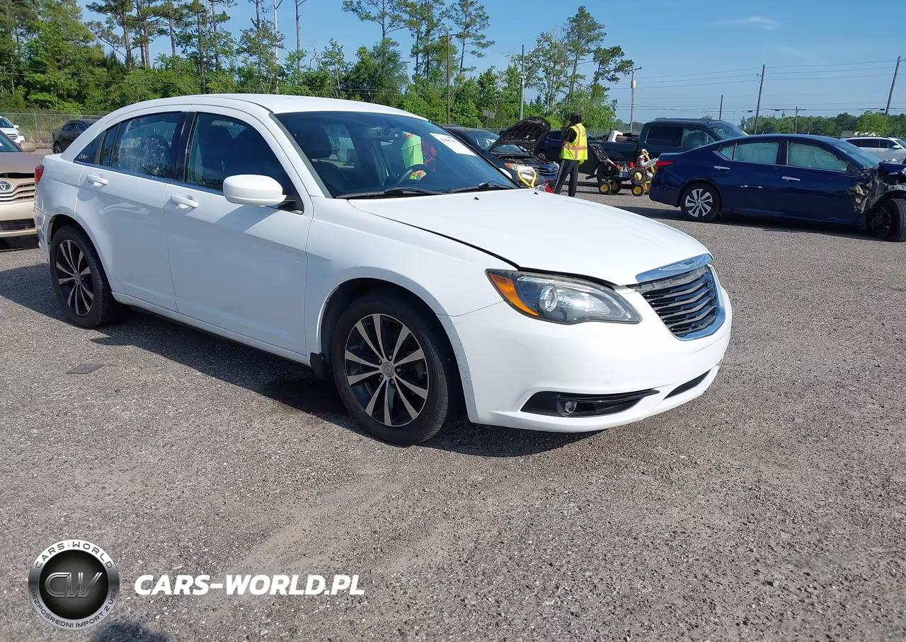 Główne zdjęcie 2013 Chrysler 200 Limited