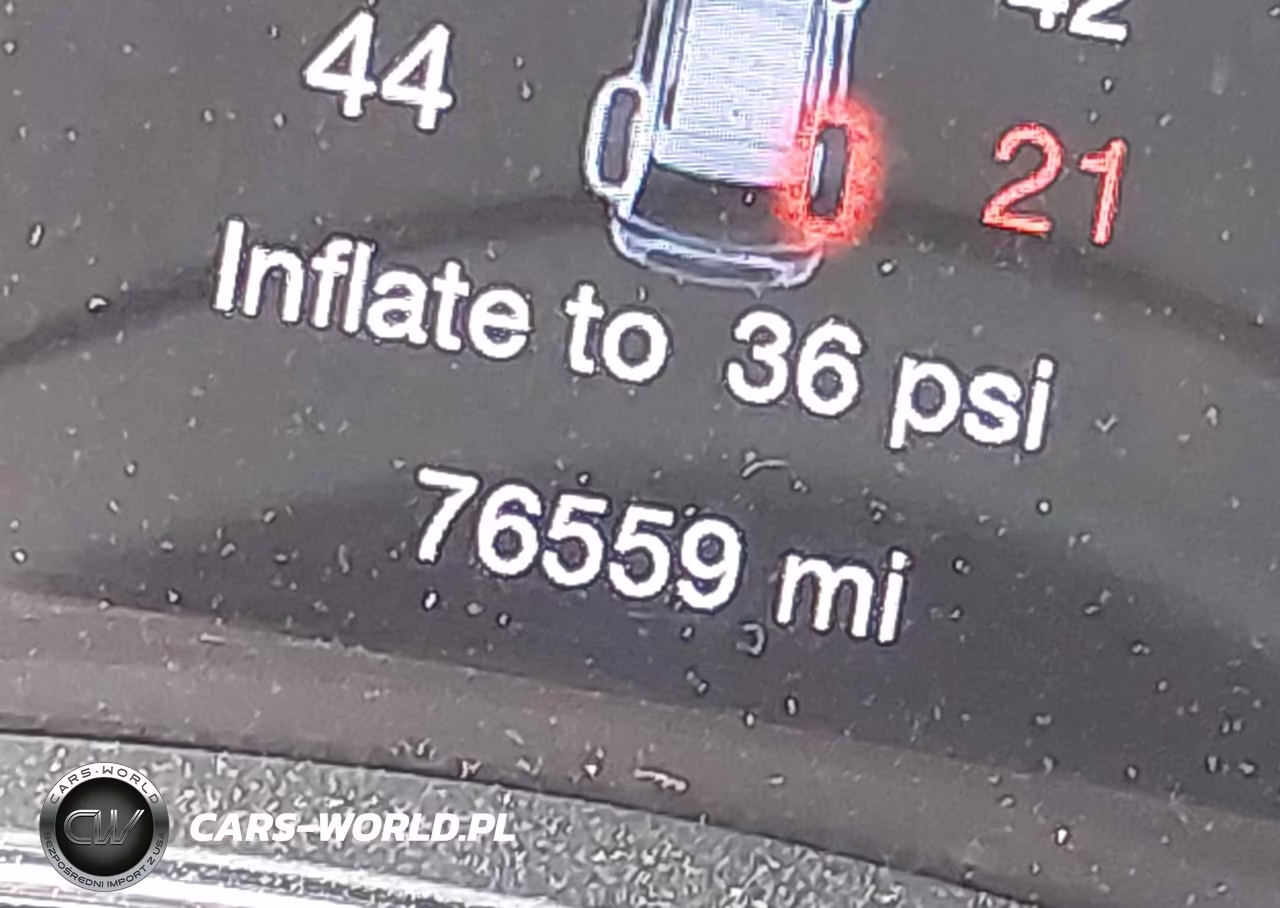 2018 Jeep Grand Cherokee Altitude 4X4 VIN:1C4RJFAGXJC251823 - 15