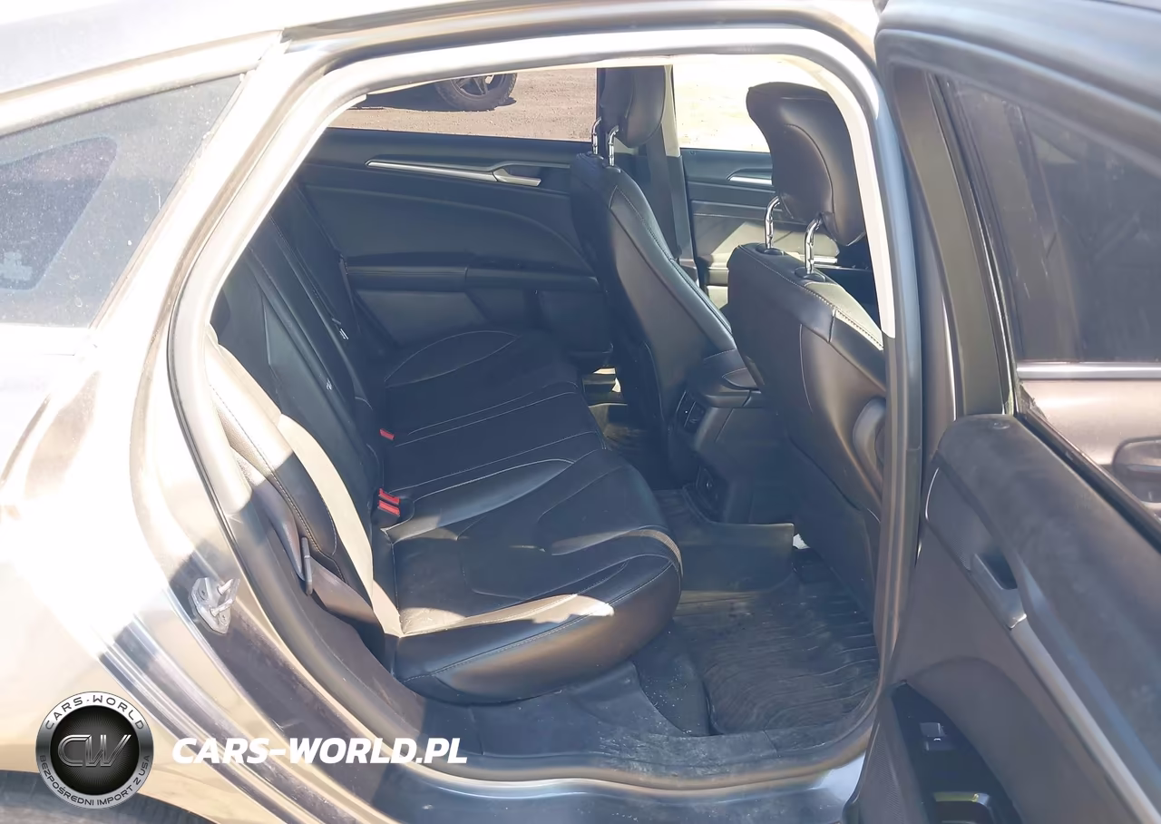 2014 Ford Fusion Titanium VIN:3FA6P0K97ER113717 - 8