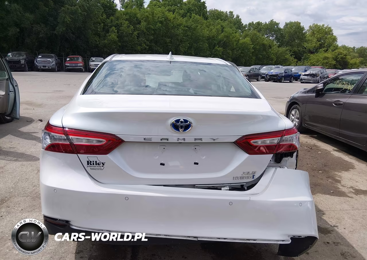 2020 Toyota Camry Xle Hybrid VIN:4T1F31AKXLU545008 - 17