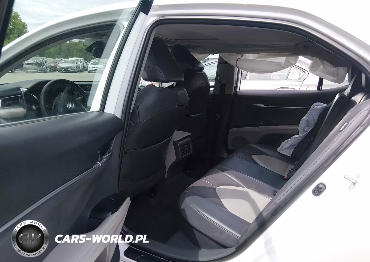 2020 Toyota Camry Xle Hybrid VIN:4T1F31AKXLU545008 - 8
