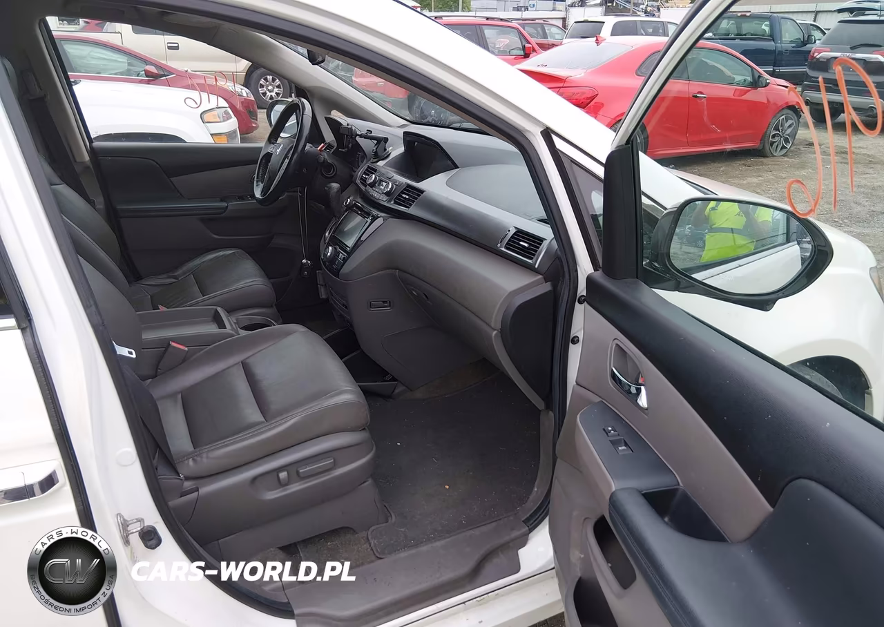 2014 Honda Odyssey Touring-Touring Elite VIN:5FNRL5H92EB092820 - 5