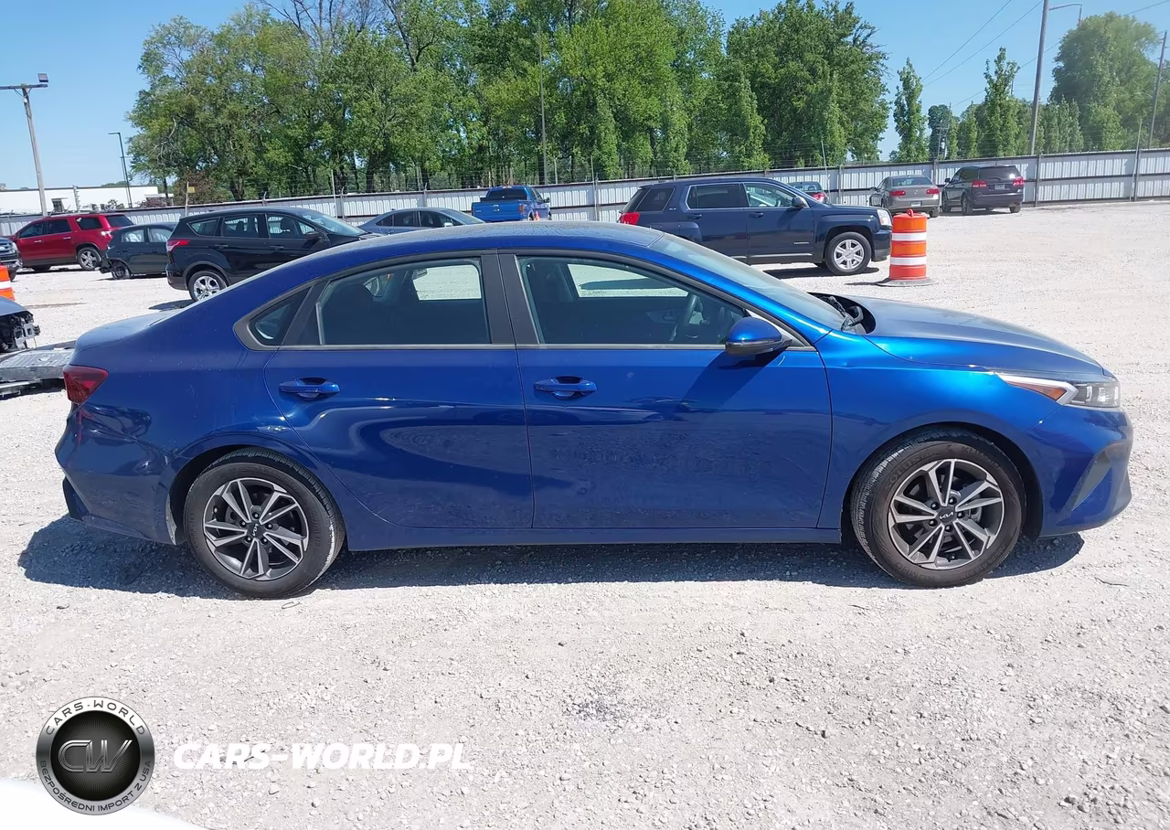 2022 Kia Forte Lxs VIN:3KPF24AD7NE466312 - 13