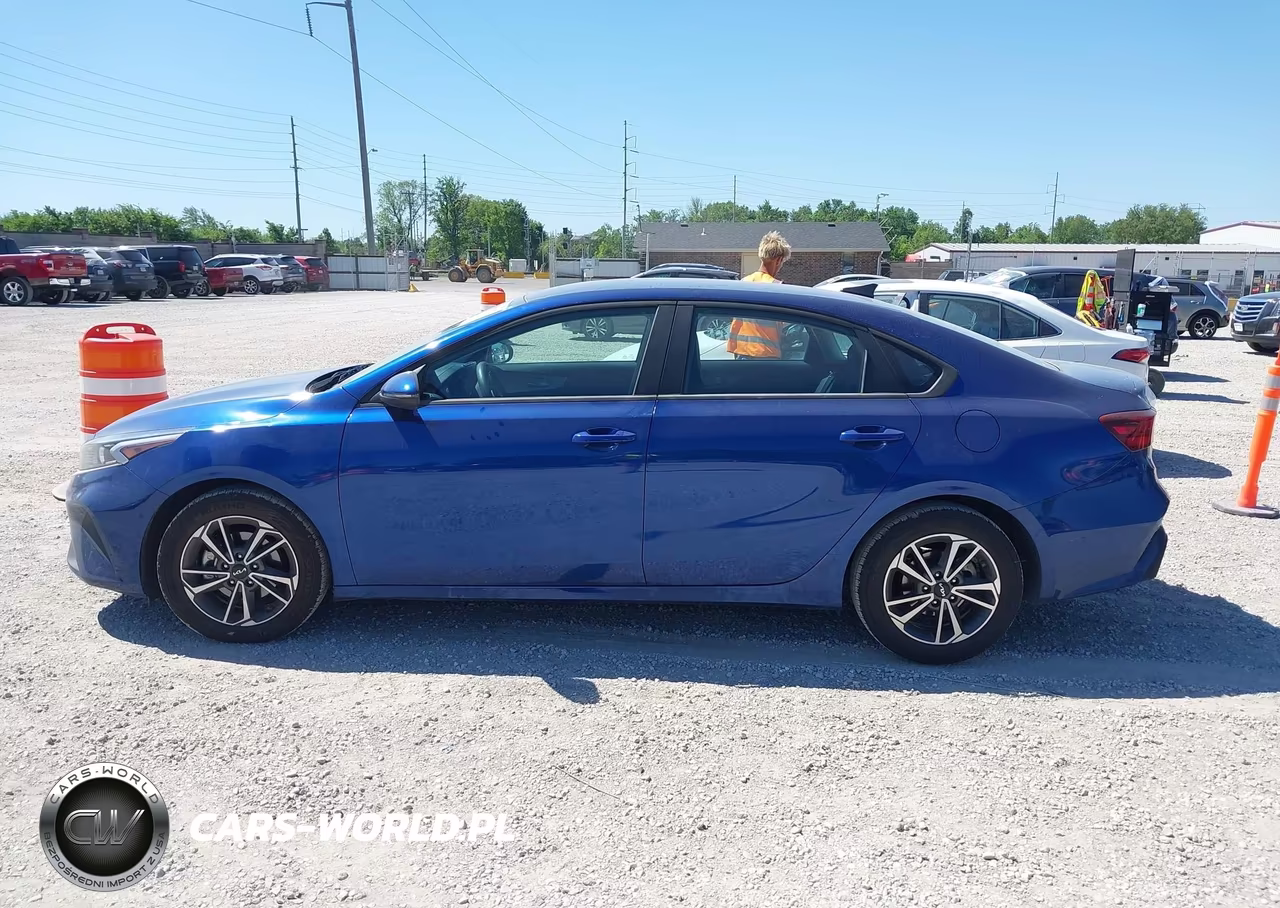 2022 Kia Forte Lxs VIN:3KPF24AD7NE466312 - 14