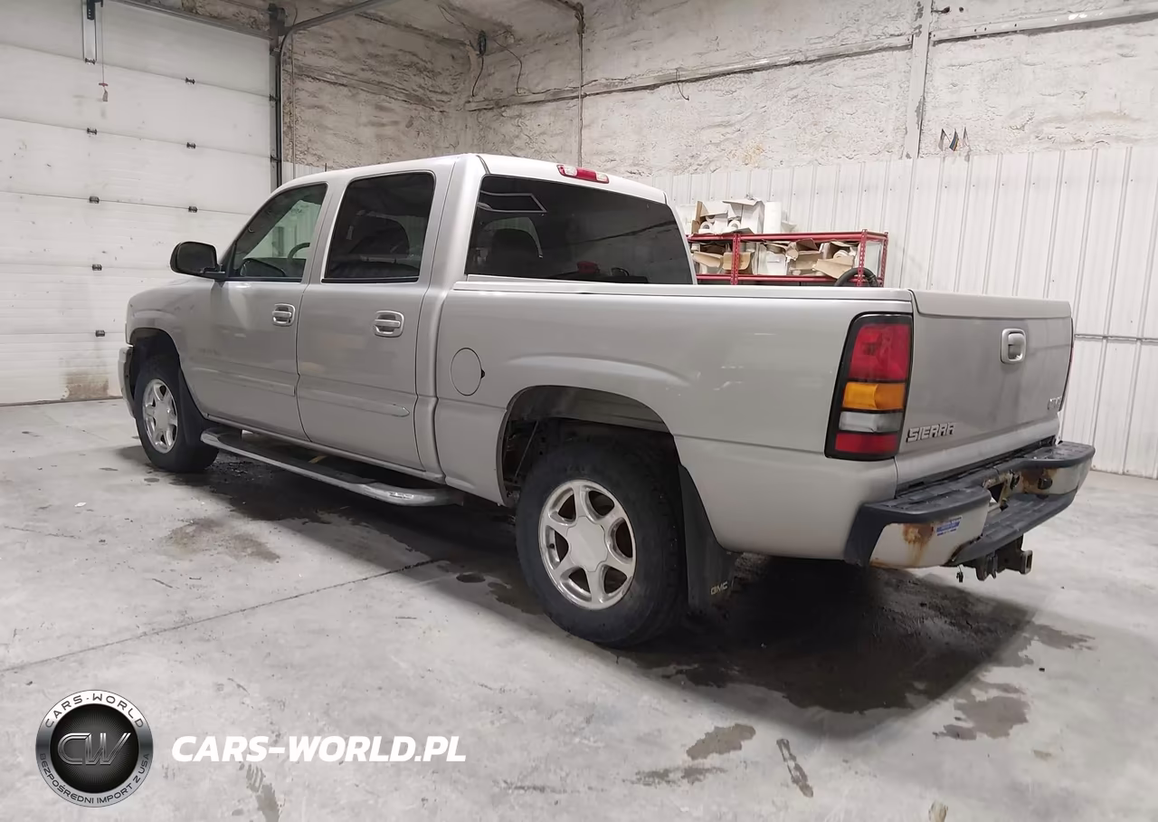 2005 GMC Sierra 1500 Denali VIN:2GTEK63N651162317 - 3