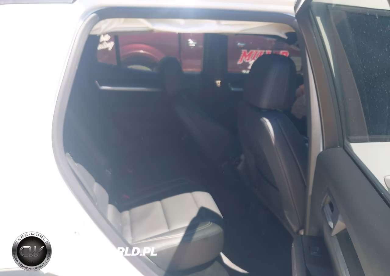 2026 GMC Terrain Awd Elevation VIN:3GKALUEG6TL359048 - 8