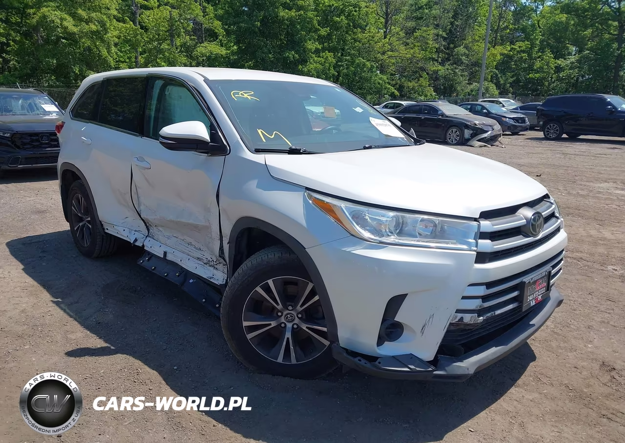 2019 Toyota Highlander Le – zdjęcie 1 z 16