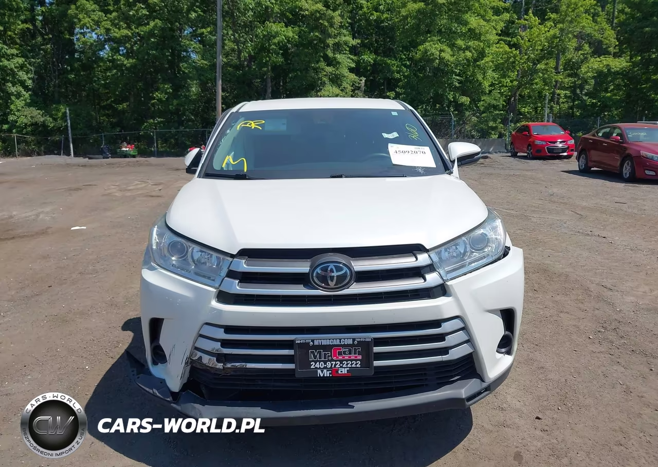 2019 Toyota Highlander Le VIN:5TDBZRFH9KS717478 - 12