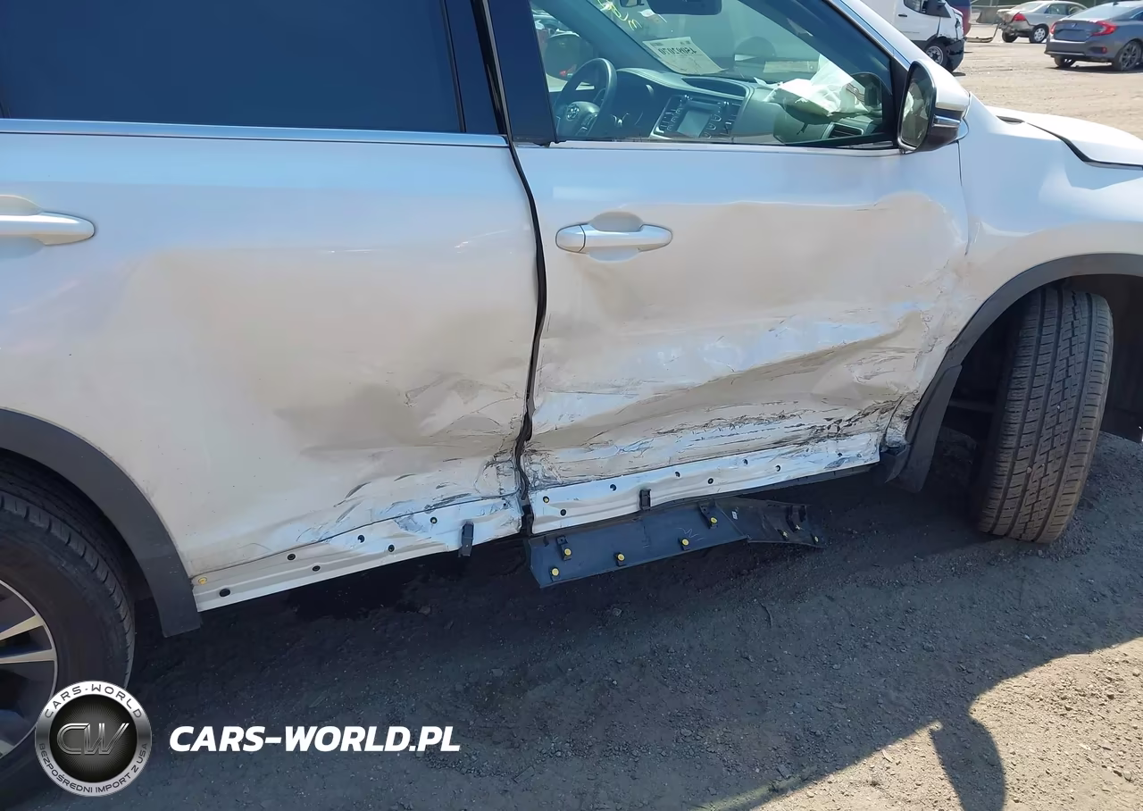 2019 Toyota Highlander Le VIN:5TDBZRFH9KS717478 - 6