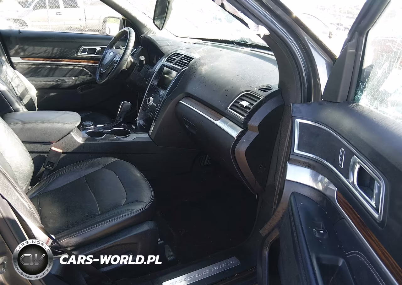 2019 Ford Explorer Limited VIN:1FM5K8F82KGB16236 - 5