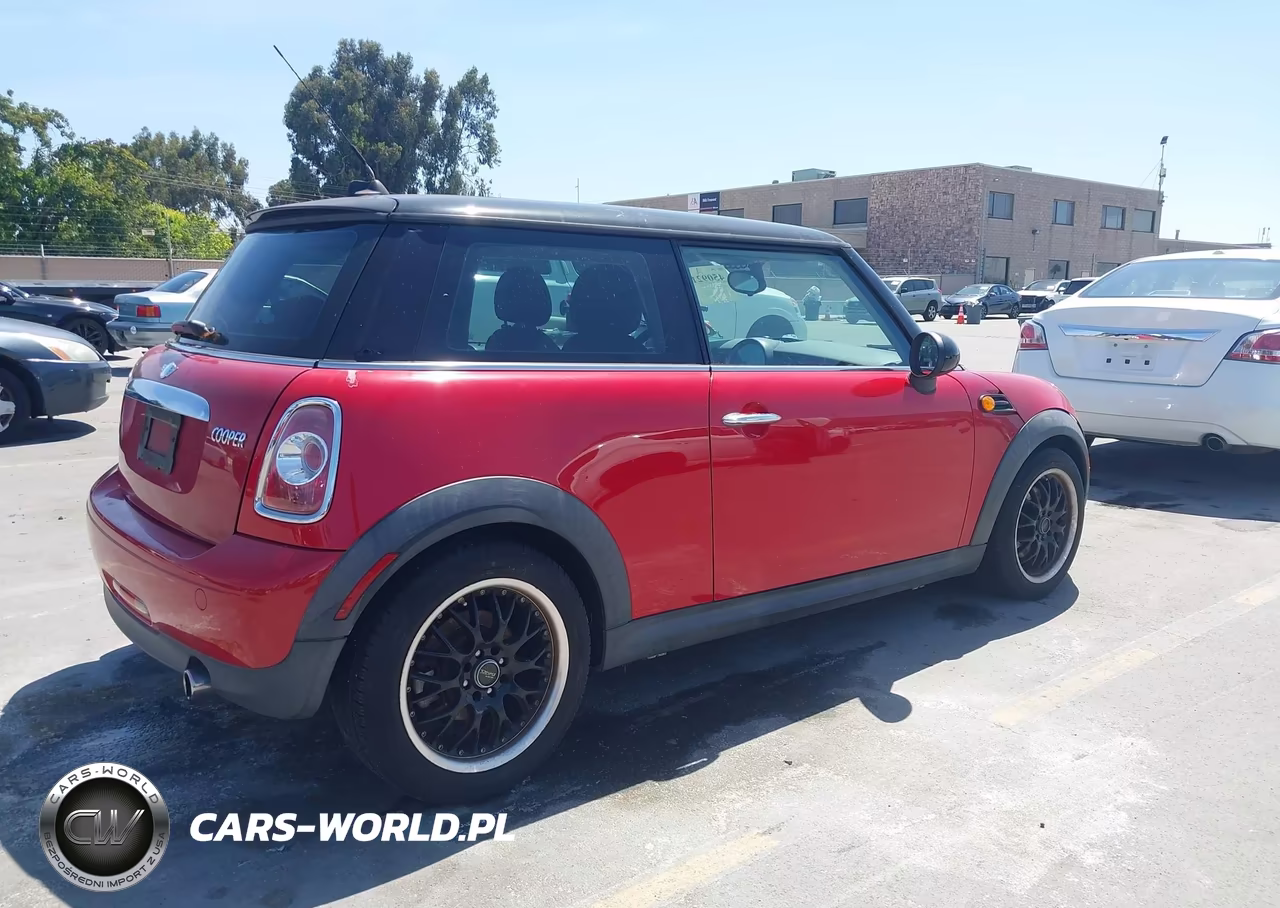 2011 Mini Cooper VIN:WMWSU3C59BT098367 - 4