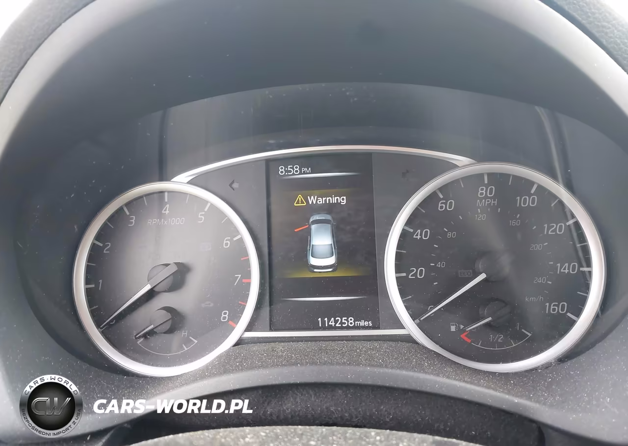 2018 Nissan Sentra S VIN:3N1AB7AP5JY302591 - 7