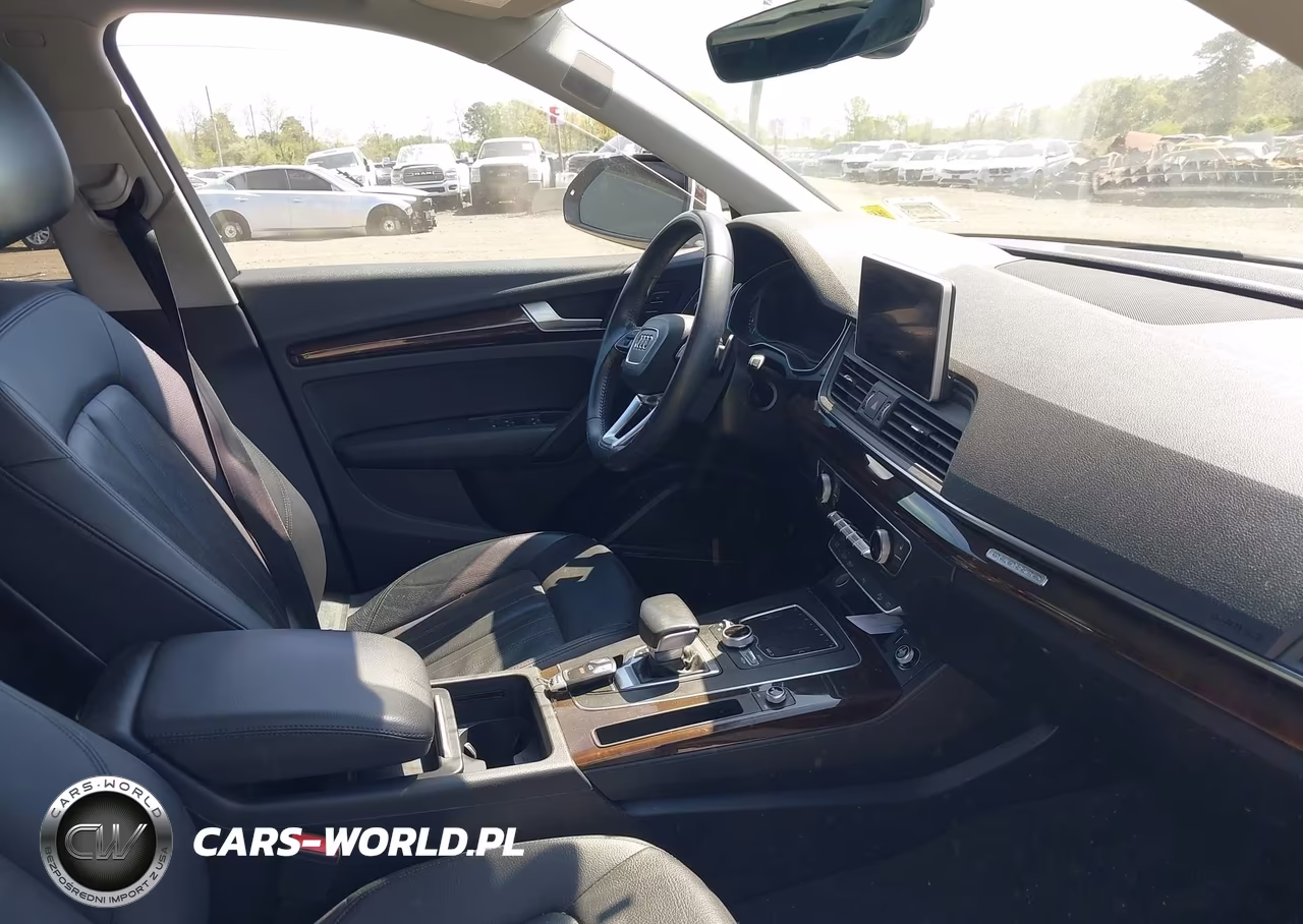 2018 Audi Q5 2.0T Premium VIN:WA1BNAFY2J2238185 - 5