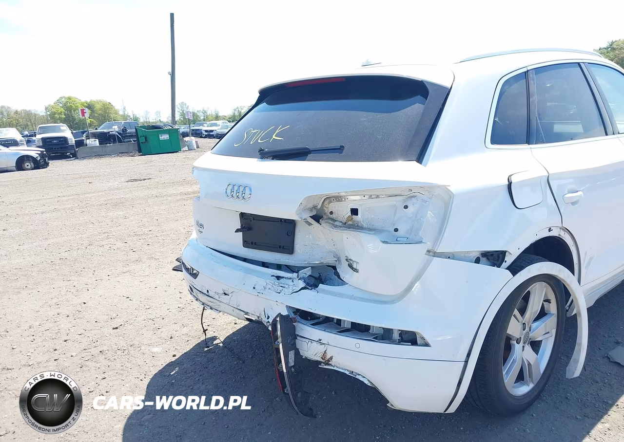 2018 Audi Q5 2.0T Premium VIN:WA1BNAFY2J2238185 - 6