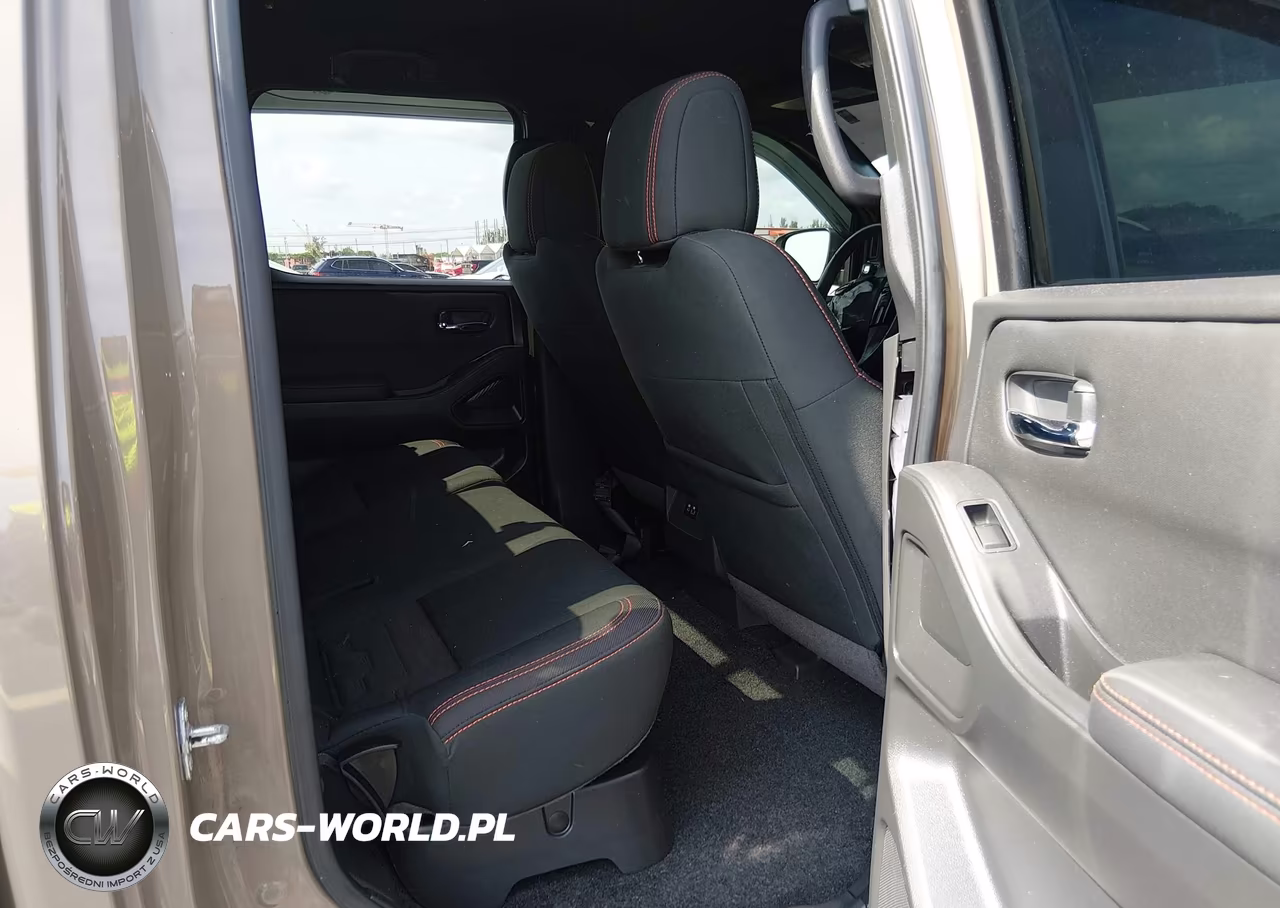 2024 Nissan Frontier Pro-4X 4X4 VIN:1N6ED1EK2RN646602 - 8