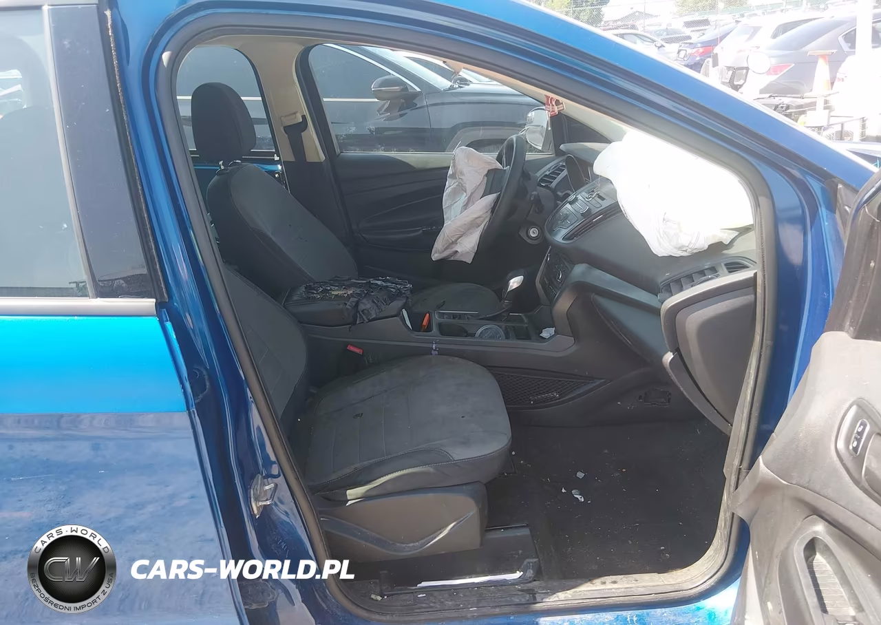 2017 Ford Escape S VIN:1FMCU0F74HUC37841 - 5