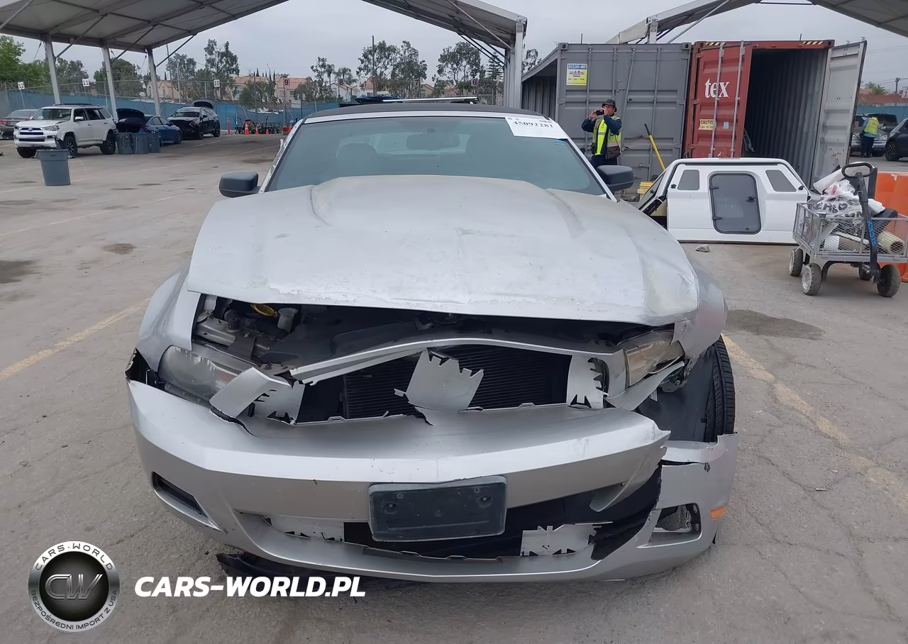 2010 Ford Mustang V6 Premium VIN:1ZVBP8EN6A5124752 - 12