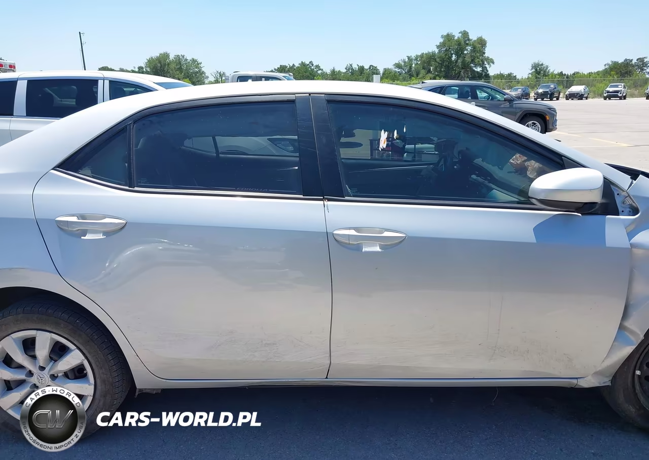 2016 Toyota Corolla Le VIN:5YFBURHE7GP500612 - 14