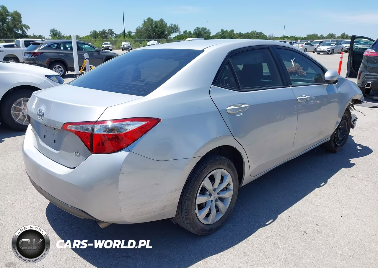 2016 Toyota Corolla Le VIN:5YFBURHE7GP500612 - 4