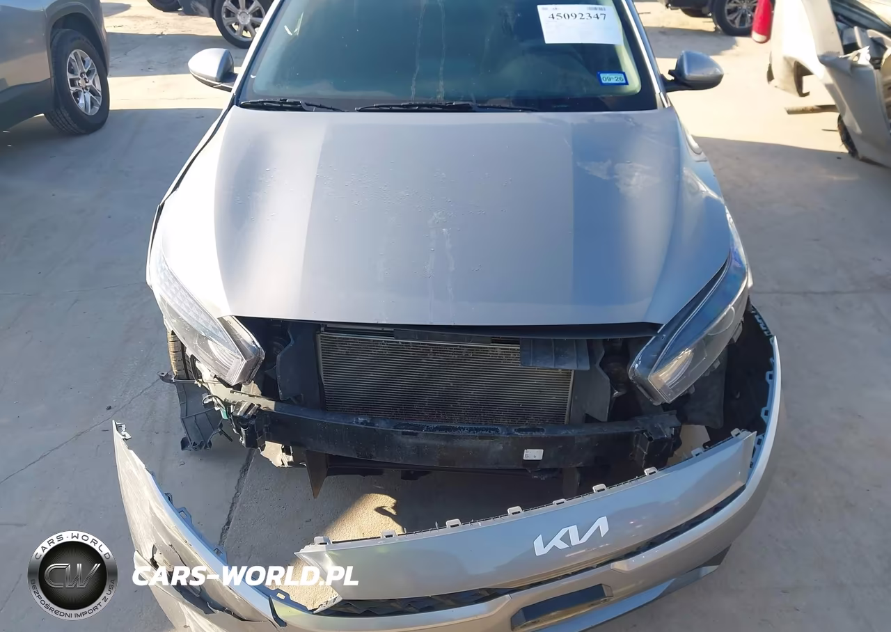 2023 Kia Forte Lxs VIN:3KPF24AD3PE692642 - 12