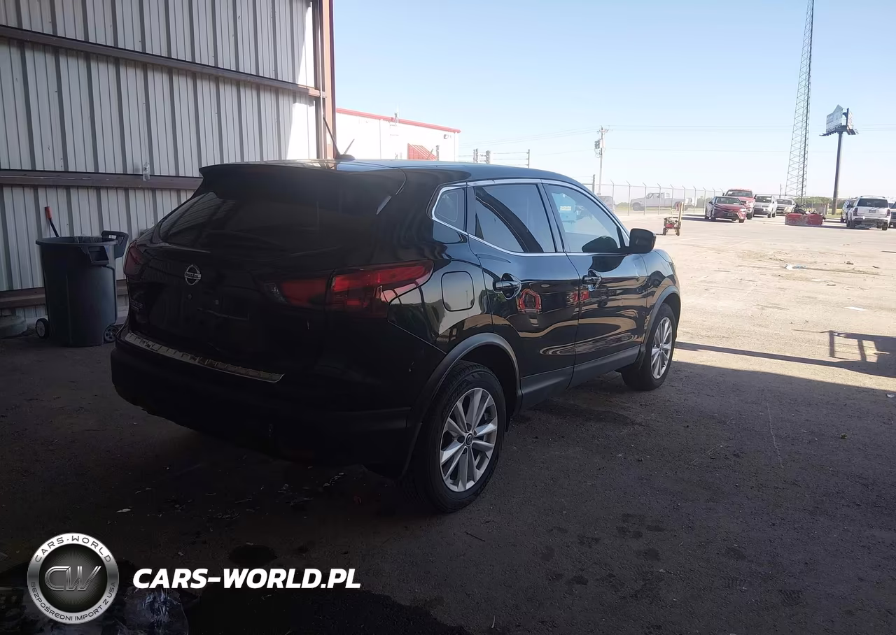 2019 Nissan Rogue Sport S VIN:JN1BJ1CPXKW522089 - 4