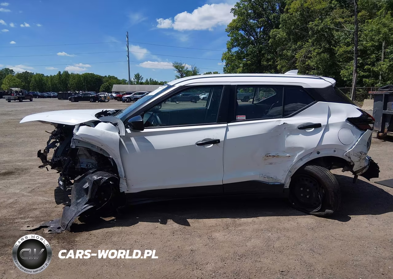 2025 Nissan Kicks Play S VIN:3N1CP5BV9SL499307 - 13